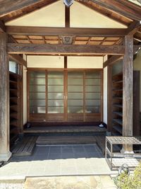 玄関 - 宗教法人 十念寺 十念寺　本堂・会館の入口の写真