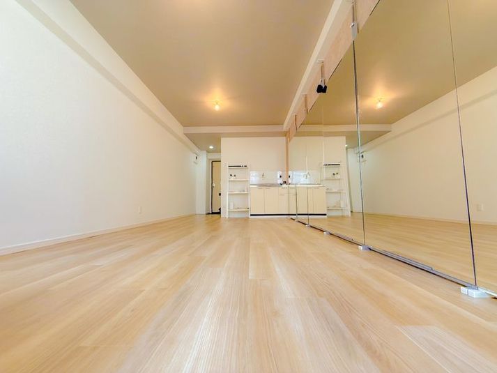 Ustudio栄店 - Ustudio 栄店