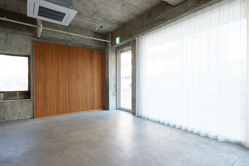 自然光が入る小さなスペース 商品撮影やポートレート撮影 - STUDIO PARKS