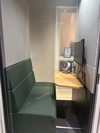 駅直結！１人用ワークボックス「T16」。集中作業・WEB会議等に最適！ - WAW日本橋