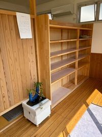 入り口に靴箱もございます。 - スタジオ鹿野苑 ヨガ教室などに最適レンタルスタジオ★駐車場完備の入口の写真