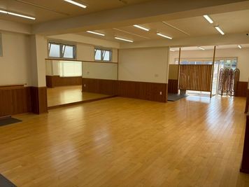 ★駐車場完備★飲食可★防音★観光名所「八幡堀」近くで月1回〜開業も可能★清潔な広々としたスペースで大人数にも対応可能★ - スタジオ鹿野苑