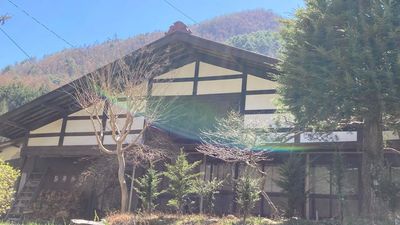 大きな屋根が特徴の立派な古民家です - 農民家ふぇ　あずかぼ 築140年の古民家カフェのレンタルスペース！の室内の写真
