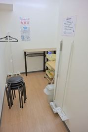 椅子４脚 - レンタルスタジオ　フェイバリットの設備の写真