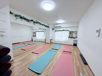 《VILLENT西梅田》 《VILLENT梅田ダンススタジオ402》の室内の写真