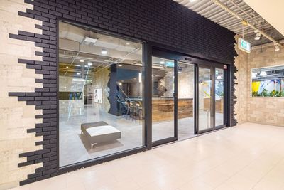 いいオフィス南越谷 【Booth2】1名個室（天井空きあり）※予約時間前は入室不可 の室内の写真