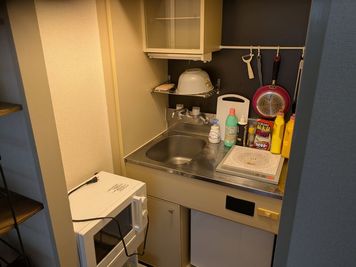 レンタルスペース　２０３ 梅田ミニマルオフィス　 平日1日貸し　値下げの室内の写真
