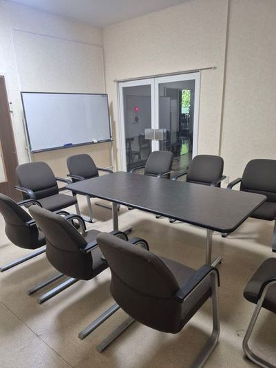 鈴鹿カルチャーステーション　SCS 会議室（大）の室内の写真