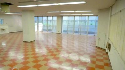 【飯田橋駅から徒歩2分】飲食物の持ち込みもOK！  調理は火気厳禁なのでIH等のコンロをご用意ください。 - 学校跡地の飯田橋でっかいレンタルスペース