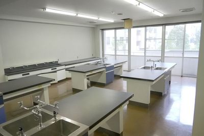 【飯田橋駅から徒歩2分】本物の学校科学実験室。イベント、撮影に - 学校跡地の飯田橋でっかいレンタルスペース