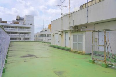 【飯田橋駅から徒歩2分】学校として使われていた場所の屋上。 屋上でしかできない飲食や撮影で使いやすいです！ - 学校跡地の飯田橋でっかいレンタルスペース