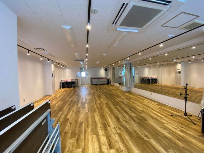 南浦和徒歩１分！土足OKなダンススタジオ【45帖】 - スタジオパックス南浦和本社店