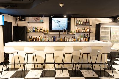 バーカウンターです。 - BAR 111 HANAREの室内の写真
