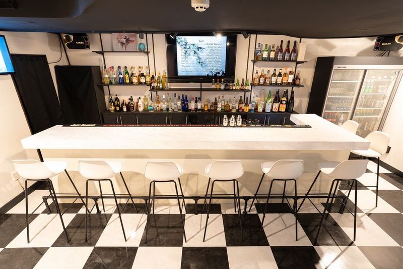 BAR 111 HANARE - BAR 111 HANARE