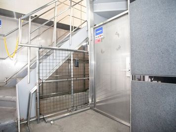 貸会議室ルームス　神谷町店 【ROOMs神谷町店　第1会議室 階段B1F 】神谷町駅徒歩1分の室内の写真