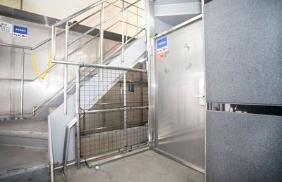 貸会議室ルームス　神谷町店 【ROOMs神谷町店　第2会議室 階段B2F 】神谷町駅徒歩1分の入口の写真