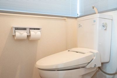 お手洗いが室内にございます - Biz新大阪の設備の写真