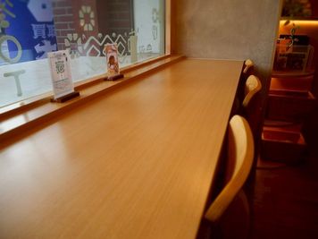 チャチャテンカフェ-暖かい雰囲気で過ごしてみませんか チャチャテンカフェー暖かいカフェの室内の写真