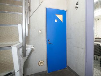 貸会議室ルームス　神谷町店 【ROOMs神谷町店　第1会議室 階段B1F 】神谷町駅徒歩1分の室内の写真