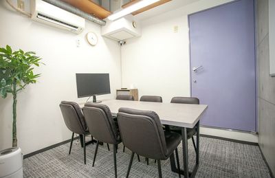 貸会議室ルームス　神谷町店 【ROOMs神谷町店　第2会議室 B2F 】神谷町駅徒歩1分の室内の写真