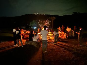 オプションでキャンプファイヤーも可能 - オートリゾートinはぎビレッジ 【屋外イベント向け】貸切キャンプ場の室内の写真