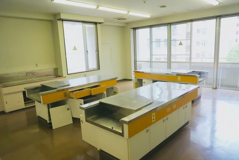 3階フロア貸切｜【飯田橋駅徒歩2分】学校跡地のレンタルスペース - 学校跡地の飯田橋でっかいレンタルスペース