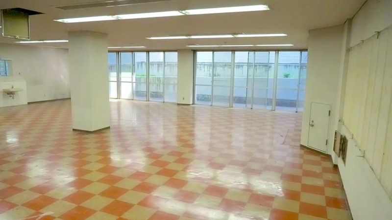 学校跡地の飯田橋でっかいレンタルスペース 1階フロアー貸し｜飯田橋駅徒歩2分の元学校の本物の教室レンタルの室内の写真