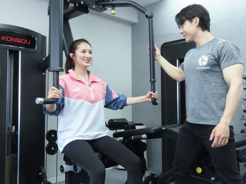 ペックデック/リアデルト - ナリジム/ナリサロン/ナリスタジオ Gymの設備の写真