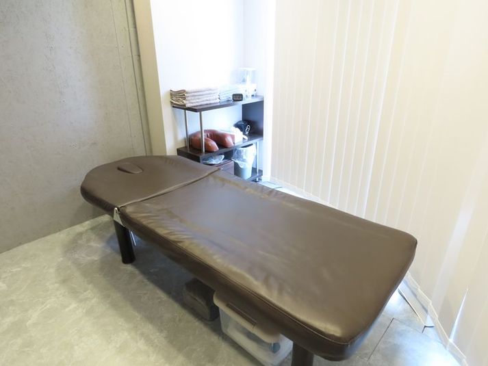 Salon - ナリジム/ナリサロン/ナリスタジオ