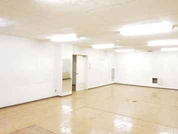 【新宿区飯田橋駅から徒歩2分】学校跡地の地下1階貸切、大きな音も大丈夫！特殊な撮影にも最適！ - 学校跡地の飯田橋でっかいレンタルスペース