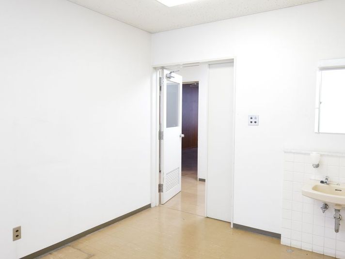 面接室｜飯田橋駅徒歩2分学校跡地のレンタルスペース/ - 学校跡地の飯田橋でっかいレンタルスペース