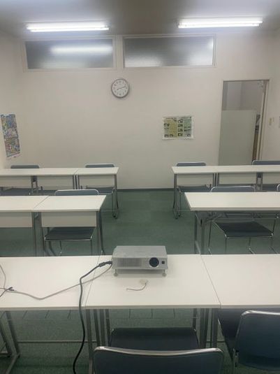 学びの場をシェア！最大18名まで使える清潔・快適スペース - EL学院