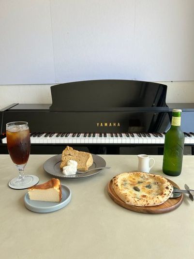 ピアノ常設のレンタルスペース - QUAD BASE cafe&studio