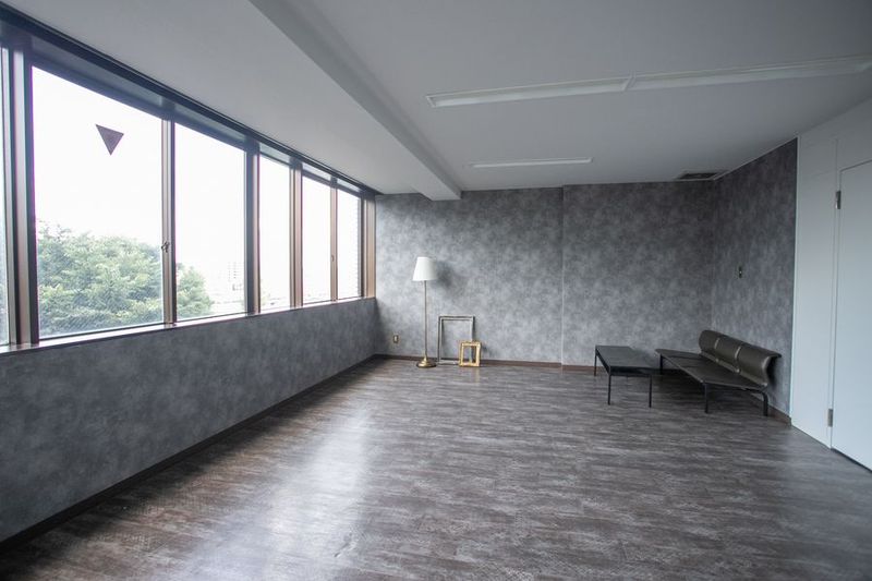 レンタルフォトスタジオ・ヘアメイクスペース - MEGANETWORKS