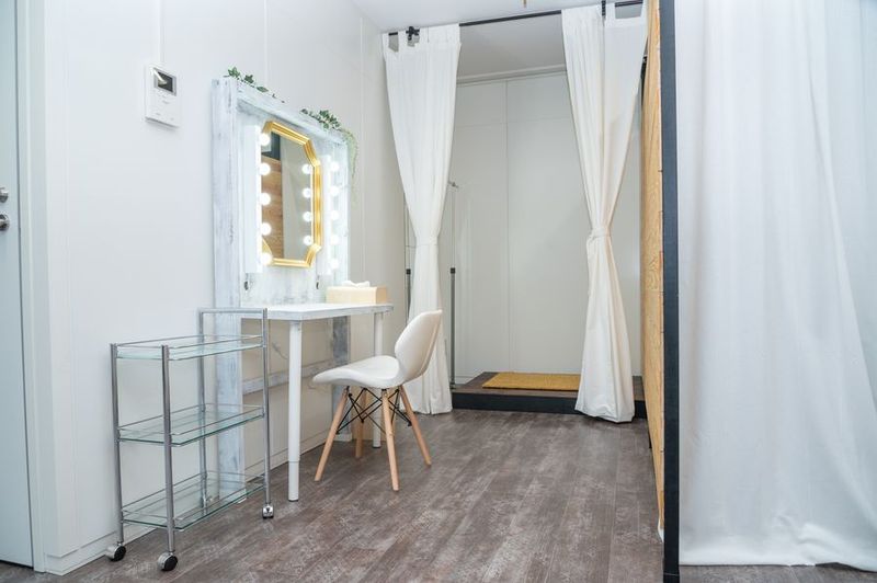 レンタルフォトスタジオ・ヘアメイクスペース - MEGANETWORKS