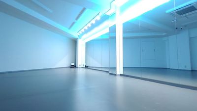 【2025年7月オープン】清潔・人気！【最大20名】馬喰町駅3分★アキバエリア★駅チカ★最高級舞台床リノリウム - ミライスタジオ神田秋葉原