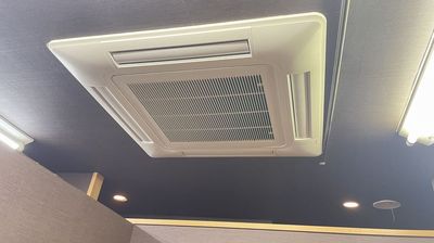 業務用天井埋め込み式エアコン - Pearl HINA レンタルシェアスペース6の設備の写真