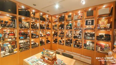 テレビ番組やYouTube番組の撮影に最適！テクノロジー100年の歴史を一望できる博物館でロケしてみませんか？ - 絶滅メディア博物館