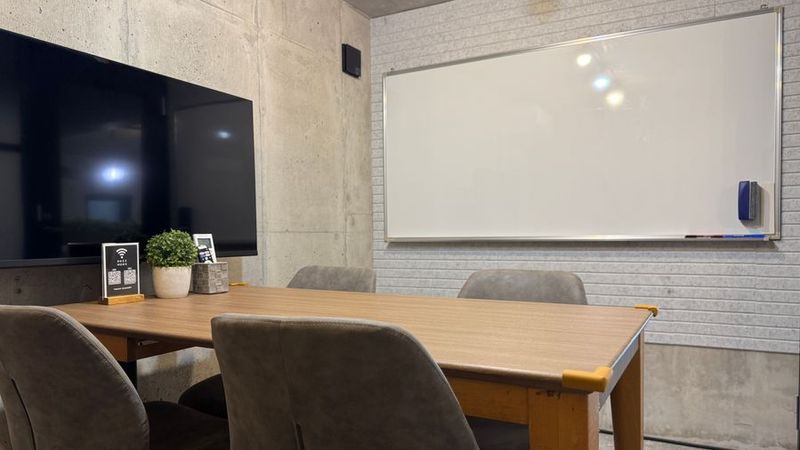 Buzz Workミーティングルーム(会議室) - 🌟NEWオープン🌟コワーキングスペースBuzz Work