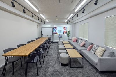 【会議】53㎡の広々空間｜神田・大手町｜65型モニター・Wi-Fi｜プロジェクター｜100インチスクリーン｜土足｜ホワイトボード - レンタルスペース Limone(リモーネ）神田