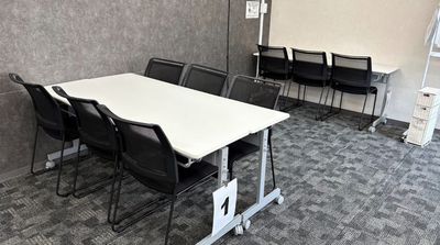【1～6名可】テーブル貸し切りで広々使える🪑コワーキングスペース💻 - ボドシェア新宿店