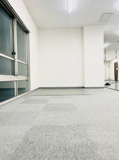 日暮里駅から徒歩3分！個室のリノリウムスタジオ！ライトつき - Lii danceダンススタジオ