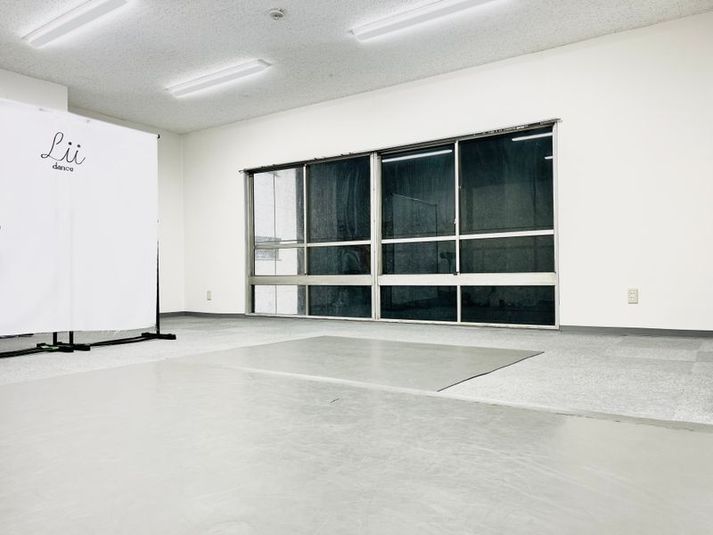 日暮里駅から徒歩3分！個室のリノリウムスタジオ！ライトつき - Lii danceダンススタジオ