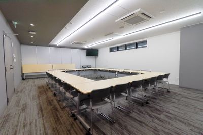 ふれあい貸し会議室 博多トヨタレンタリース ふれあい貸し会議室 Premium トヨタレンタリース博多駅前Bの室内の写真