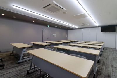 ふれあい貸し会議室 博多トヨタレンタリース ふれあい貸し会議室 Premium トヨタレンタリース博多駅前Bの室内の写真