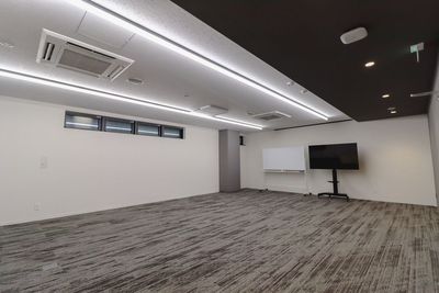 ふれあい貸し会議室 博多トヨタレンタリース ふれあい貸し会議室 Premium トヨタレンタリース博多駅前Bの室内の写真