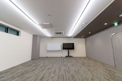 ふれあい貸し会議室 博多トヨタレンタリース ふれあい貸し会議室 Premium トヨタレンタリース博多駅前Bの室内の写真