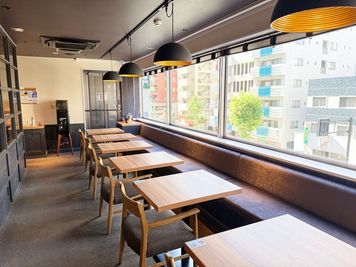 開放感のあるお席です。 - BasisPoint 五反田店 品川区五反田オープンスペースの室内の写真