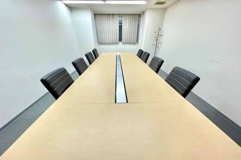 8名用貸会議室 - BIZcircle谷四駅前