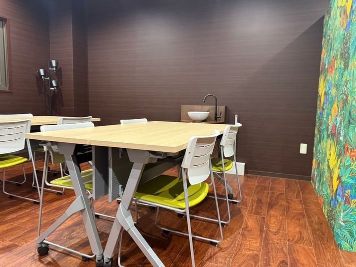 徳島駅すぐの貸し会議室／多目的レンタルスペース - ハコカル 徳島駅前